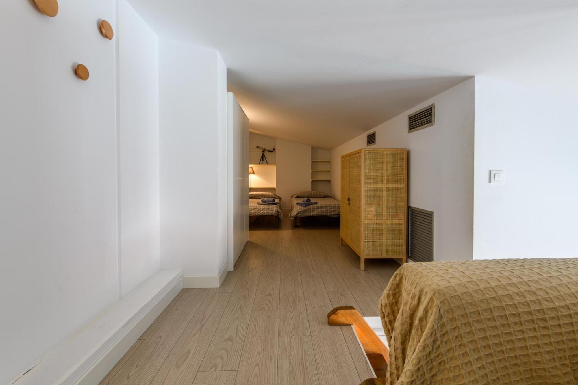 Ferienwohnung Duplex Sa Tarongeta - 5' Playa I Vistas I Terraza 20M2 I Ascensor I Equipado Cadaqués Exterior foto